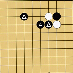 囲碁格言「切り違い一方ノビよ」
